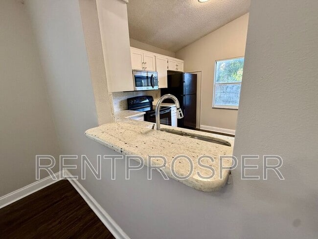 Foto del edificio - 9503 Rosewalk Ct