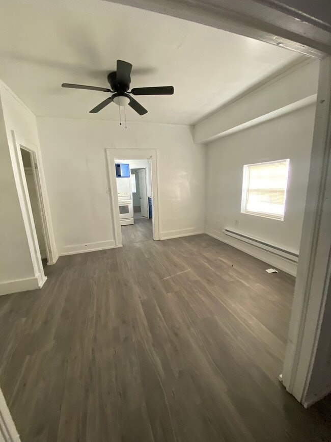 Building Photo - 816 S 19th St