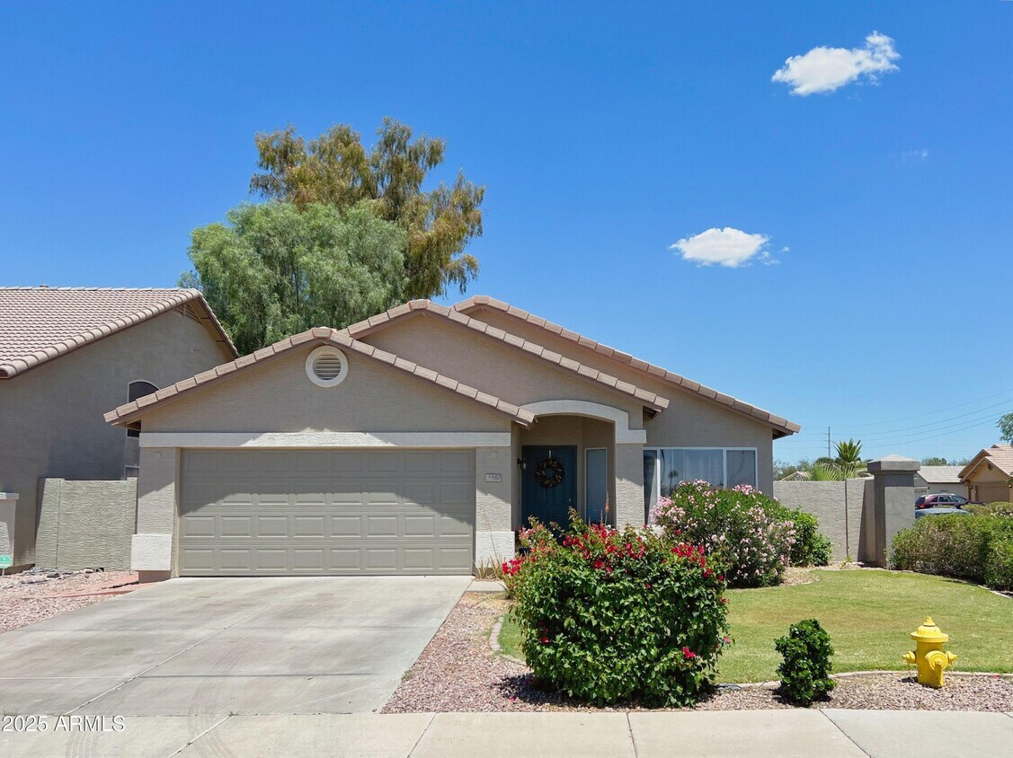 Primary Photo - 3980 E Pinon Ct