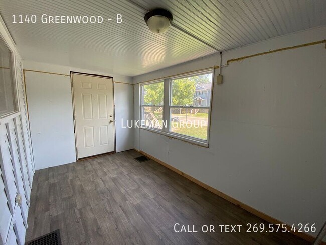 Foto del edificio - 1140 Greenwood Ave