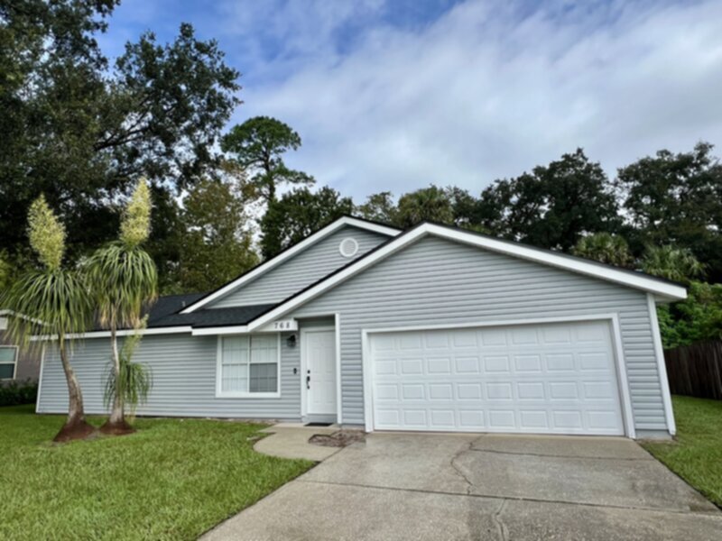 Primary Photo - Beautiful 3 Bedroom, 2 Bath Home in Sanfor...