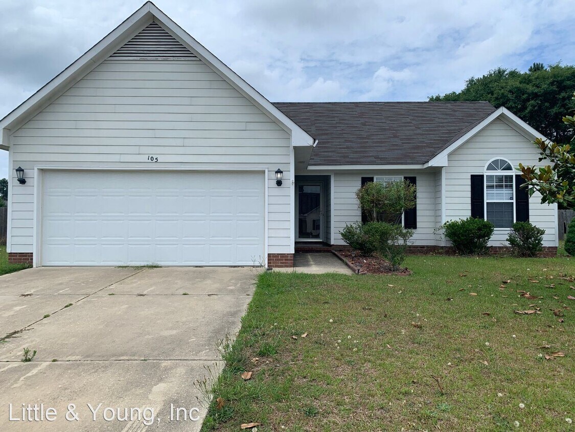 Foto principal - 3 br, 2 bath House - 105 Silverberry Court