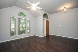 Building Photo - 2707 Millers Falls Ct