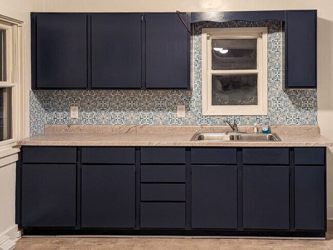 Foto del edificio - 1527 Bellevue Ave