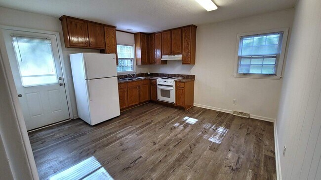 Foto del edificio - 3 Bedroom brick home downtown Wilmington
