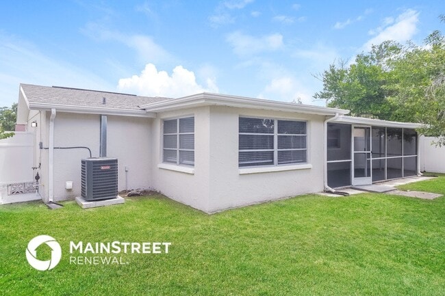Building Photo - 7224 Parrot Dr