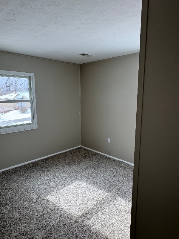 Foto del edificio - 147 S Surry Rd