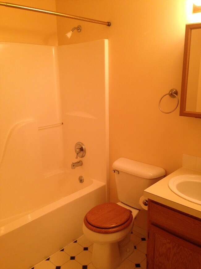 Foto del edificio - Great Two Bedroom Rancher- Airway Heights