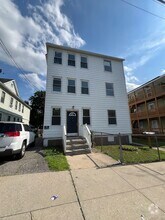 Building Photo - 11 5th St