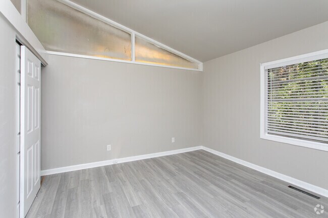 2HAB, 2BA - 1400SF - Cove at Ridgewood
