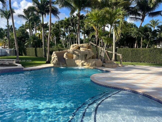 Foto del edificio - 450 NW 130th Ave