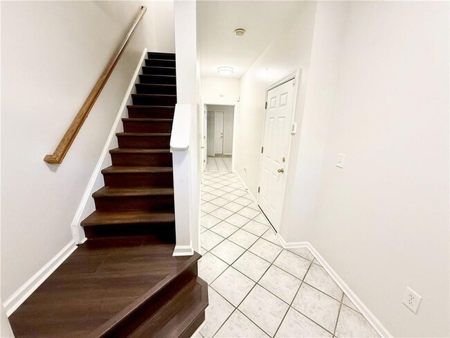 Building Photo - 5358 Beaver Br