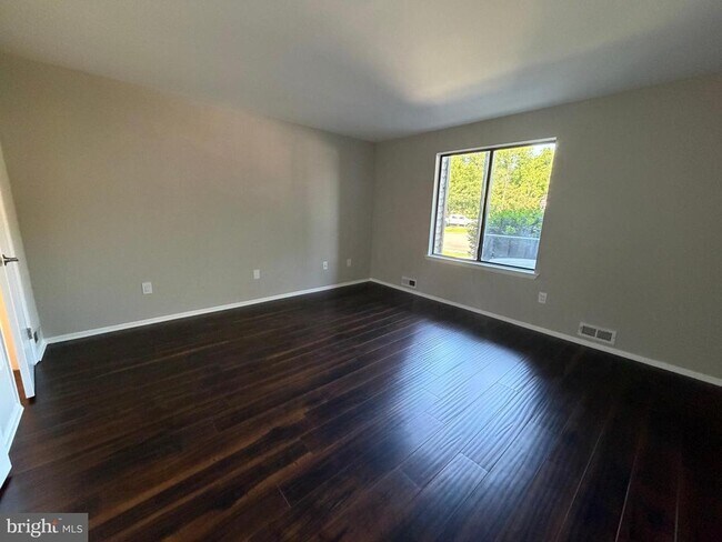 Building Photo - 4306 Aberdeen Dr