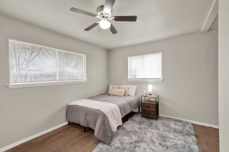 Foto principal - 313 Deborah Dr