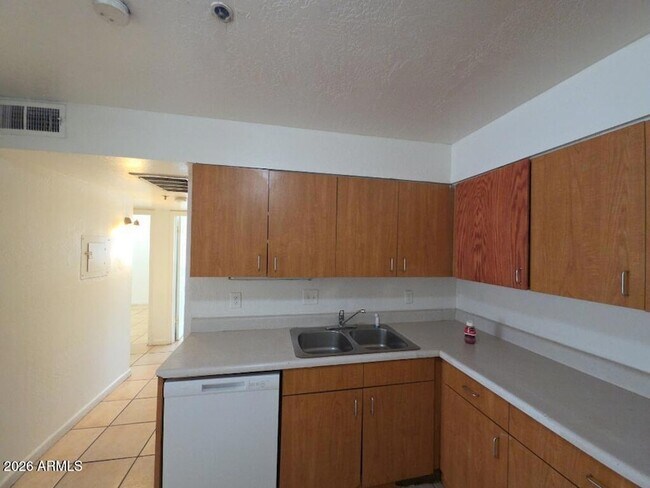 Foto del edificio - 4829 N 37th Ave