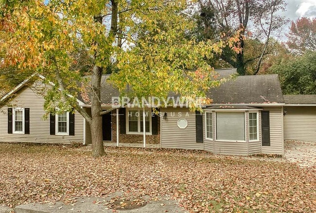 Building Photo - 702 Dunaire Way