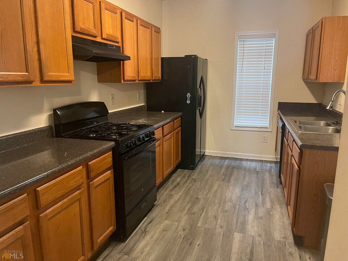 Building Photo - 4840 Hairston Park Square