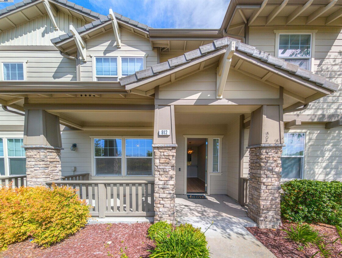Foto principal - 912 Joree Ln