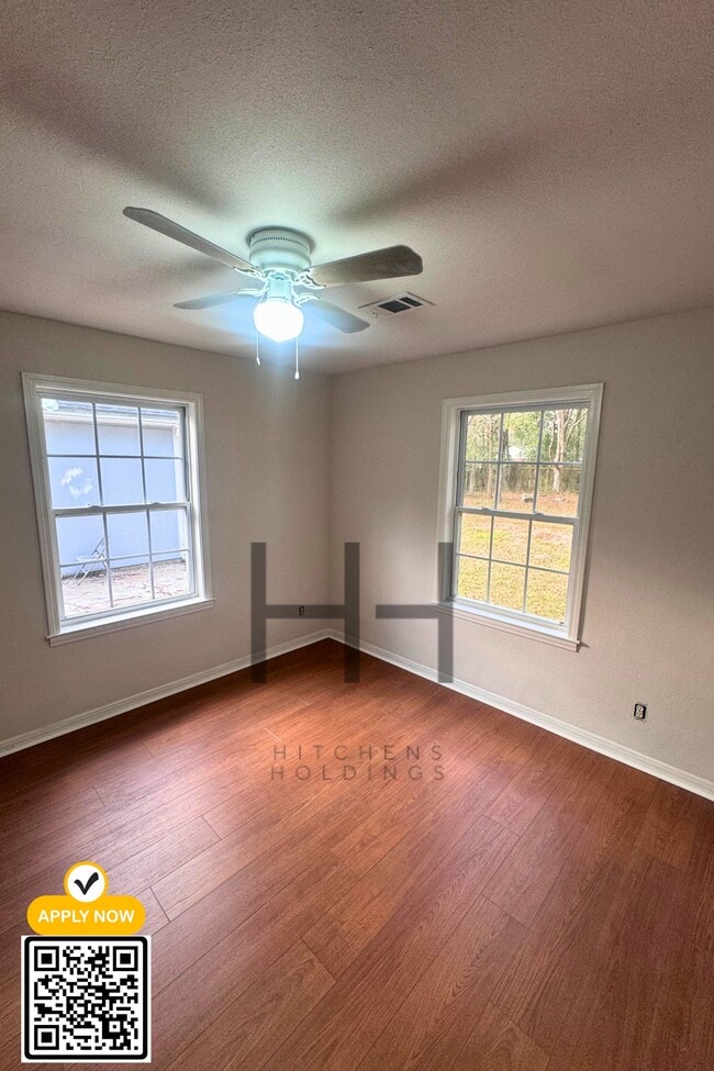 Building Photo - 1906 N Maryvale St