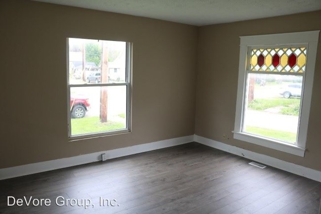 Building Photo - 907 W Gambier St