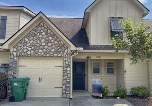 Building Photo - 528 Scenic Dr