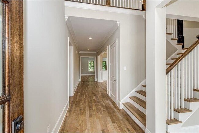 Foto del edificio - 5401 Whitaker St