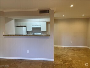 Building Photo - 8101 W Flamingo Rd