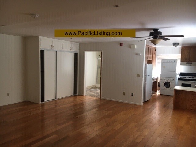 Foto principal - 11476 Moorpark St