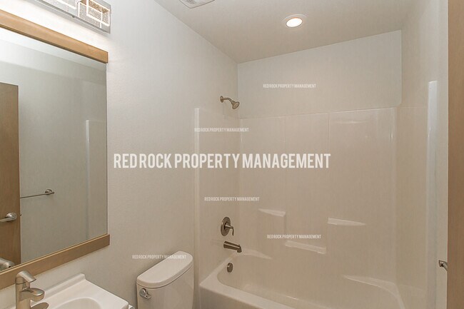 Foto del edificio - 11918 E 2nd Ln