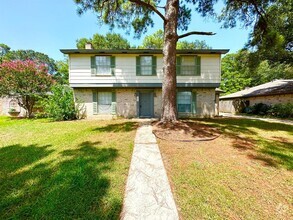 Building Photo - 17310 Seven Pines Dr