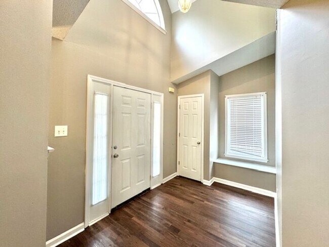 Building Photo - Cordova 4 Bedroom Cordova Home- Availalbe ...
