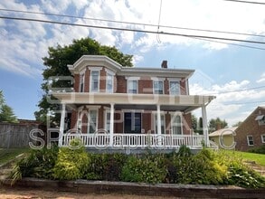 Building Photo - 130 S Main St