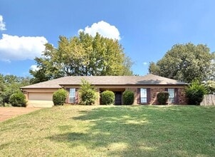Building Photo - 4300 Crimson Leaf Cove