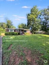 Building Photo - 2031 Nettie Ct