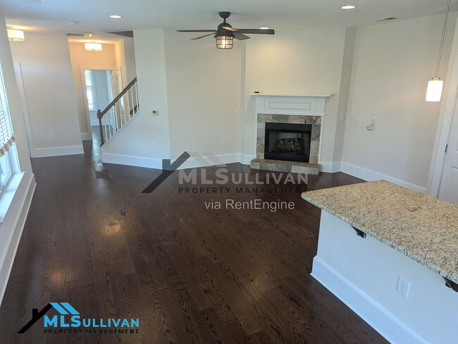Building Photo - 375 Avett Dr