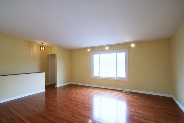 Building Photo - 415 Harrison Ct