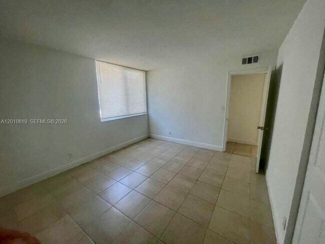 Foto del edificio - 9143 SW 77th Ave