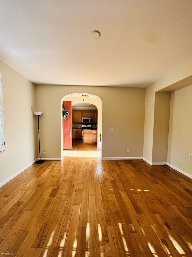 Building Photo - 3 br, 2.5 bath House - 201 Zebrina Court