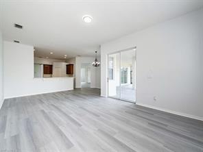 Foto del edificio - 241 24th Ave NE