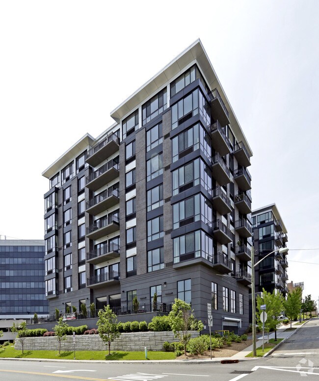 New Apartments for Rent in Hasbrouck Heights NJ with a Garage 4