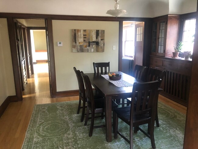 Building Photo - 1615 N 60th St