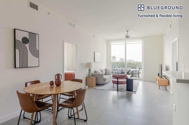 Foto del edificio - 729 NW 2nd St