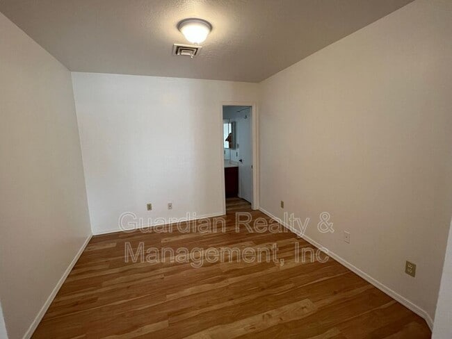 Building Photo - 15020 N 40th St