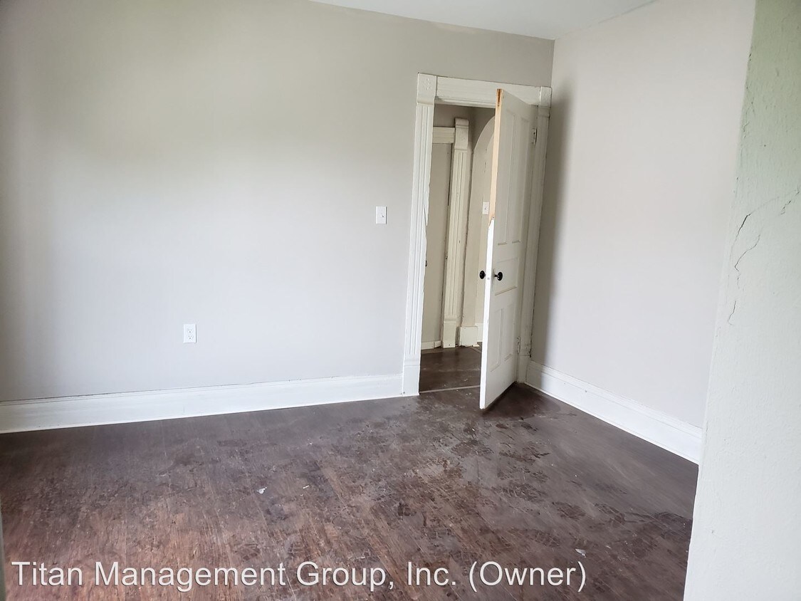 Foto principal - 651 E Wabash St