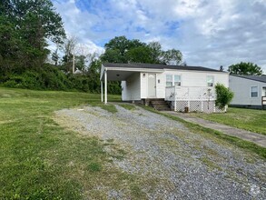 Building Photo - 1001 Gibson Mill Rd