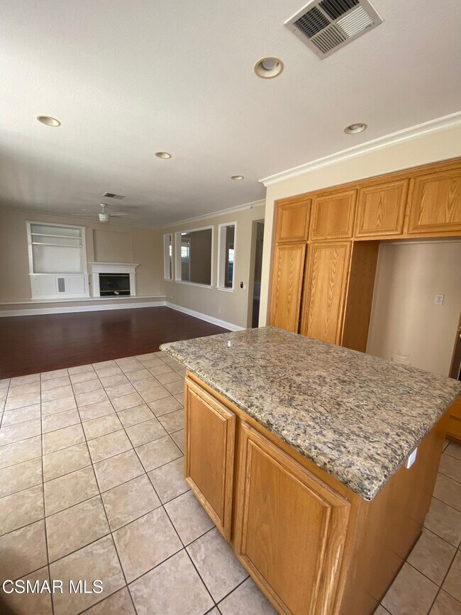 Foto del edificio - 2559 Parade Ave