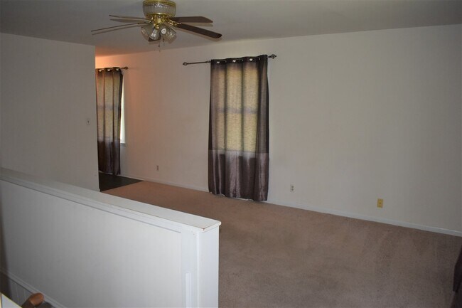 Building Photo - 1635 Running Deer Dr