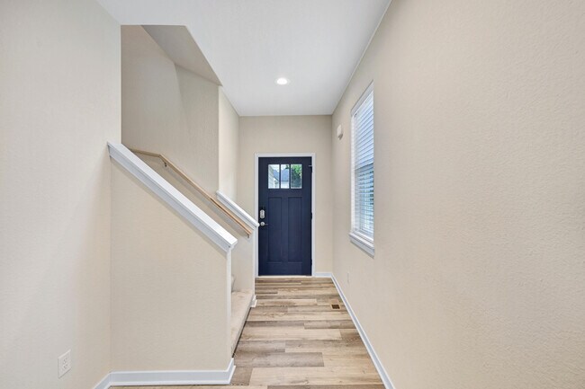 Foto del edificio - 2905 N 186th St
