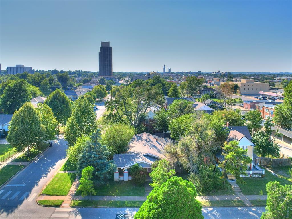 Foto principal - 2301 N Shartel Ave