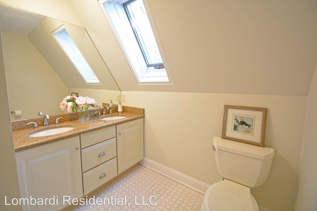 Foto del edificio - 4 br, 2.5 bath House - 217 River Ave